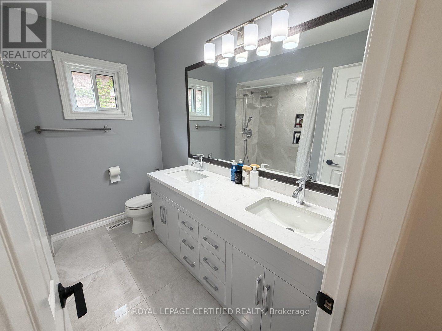 5967 Cherrywood Place, Mississauga, ON