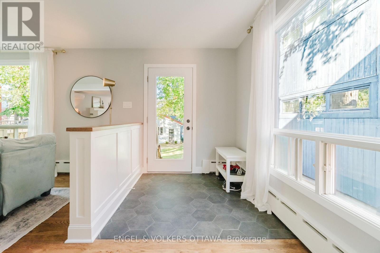 198 Stanley Avenue, Ottawa, ON