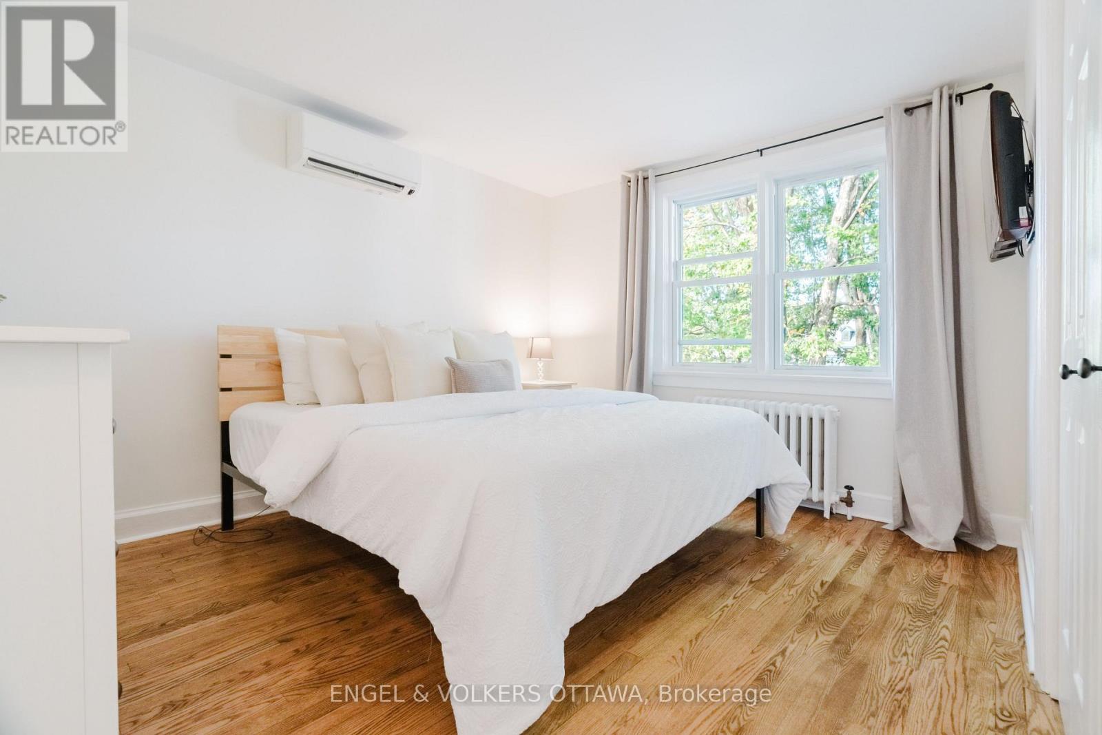 198 Stanley Avenue, Ottawa, ON