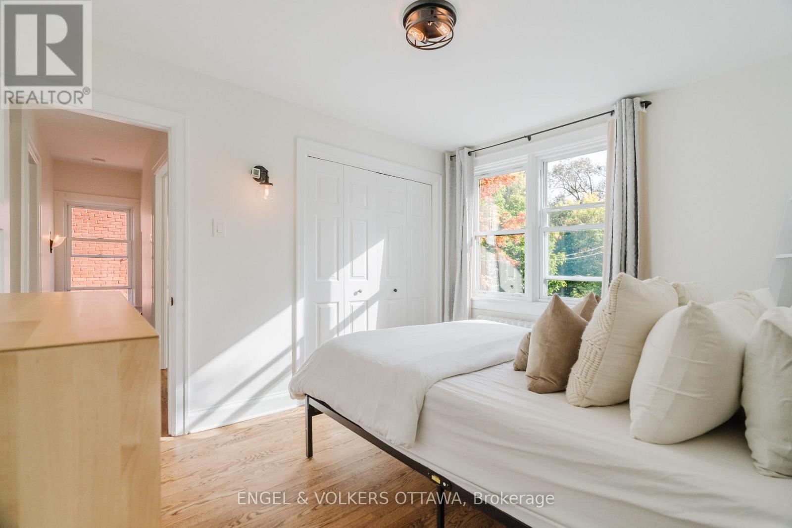 198 Stanley Avenue, Ottawa, ON