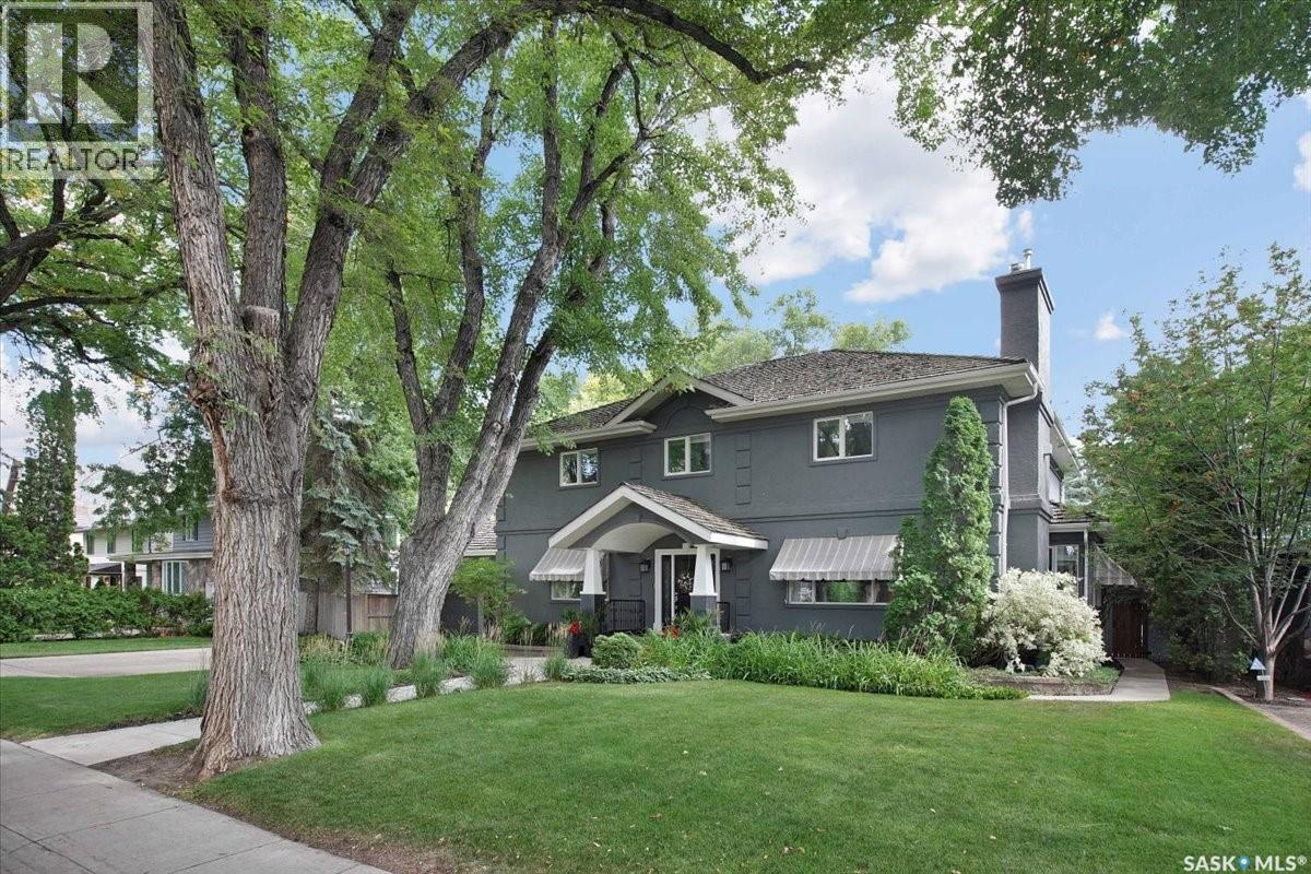 310 Saskatchewan Crescent W, Saskatoon, SK