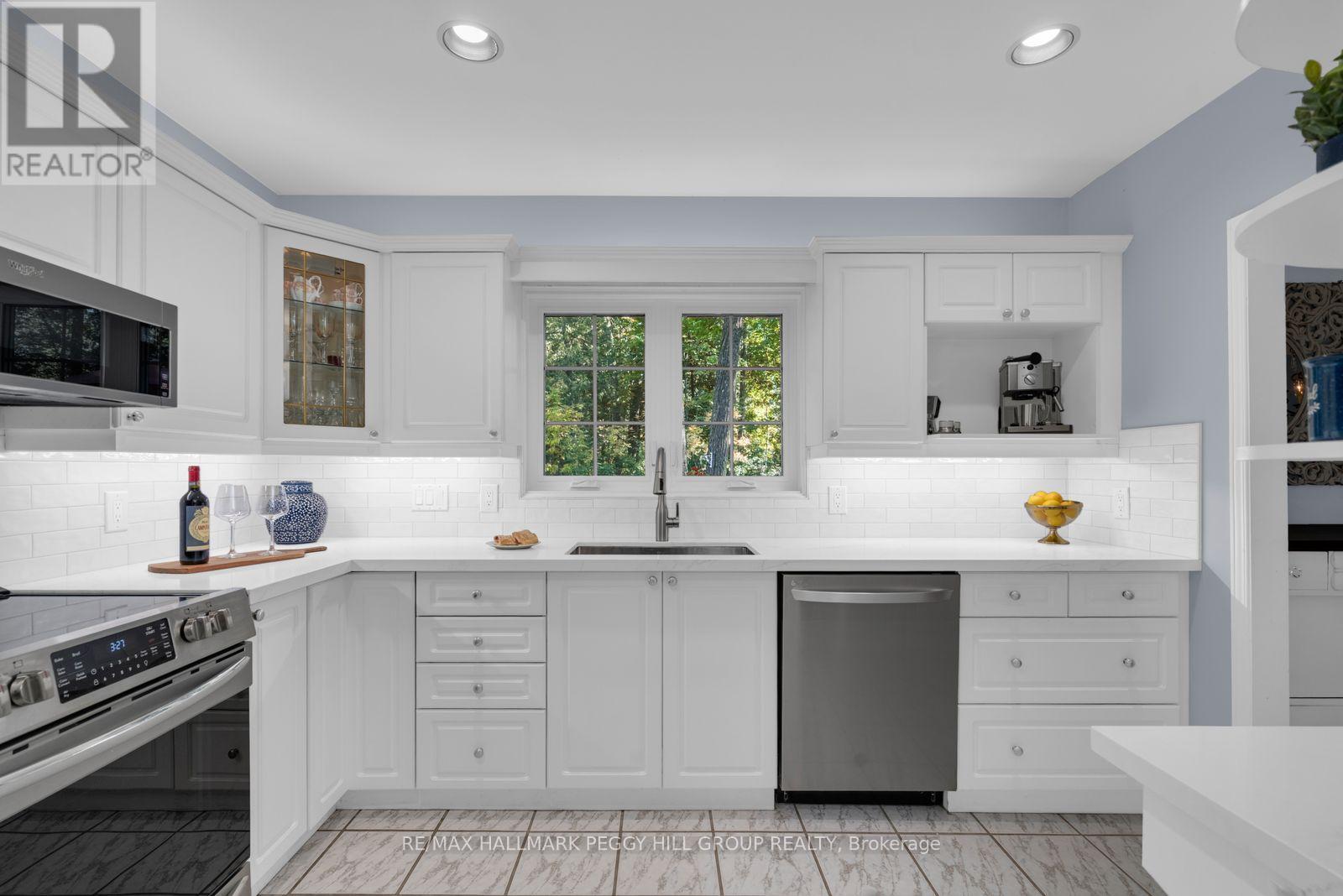 9 Cabell Road, Tiny, ON
