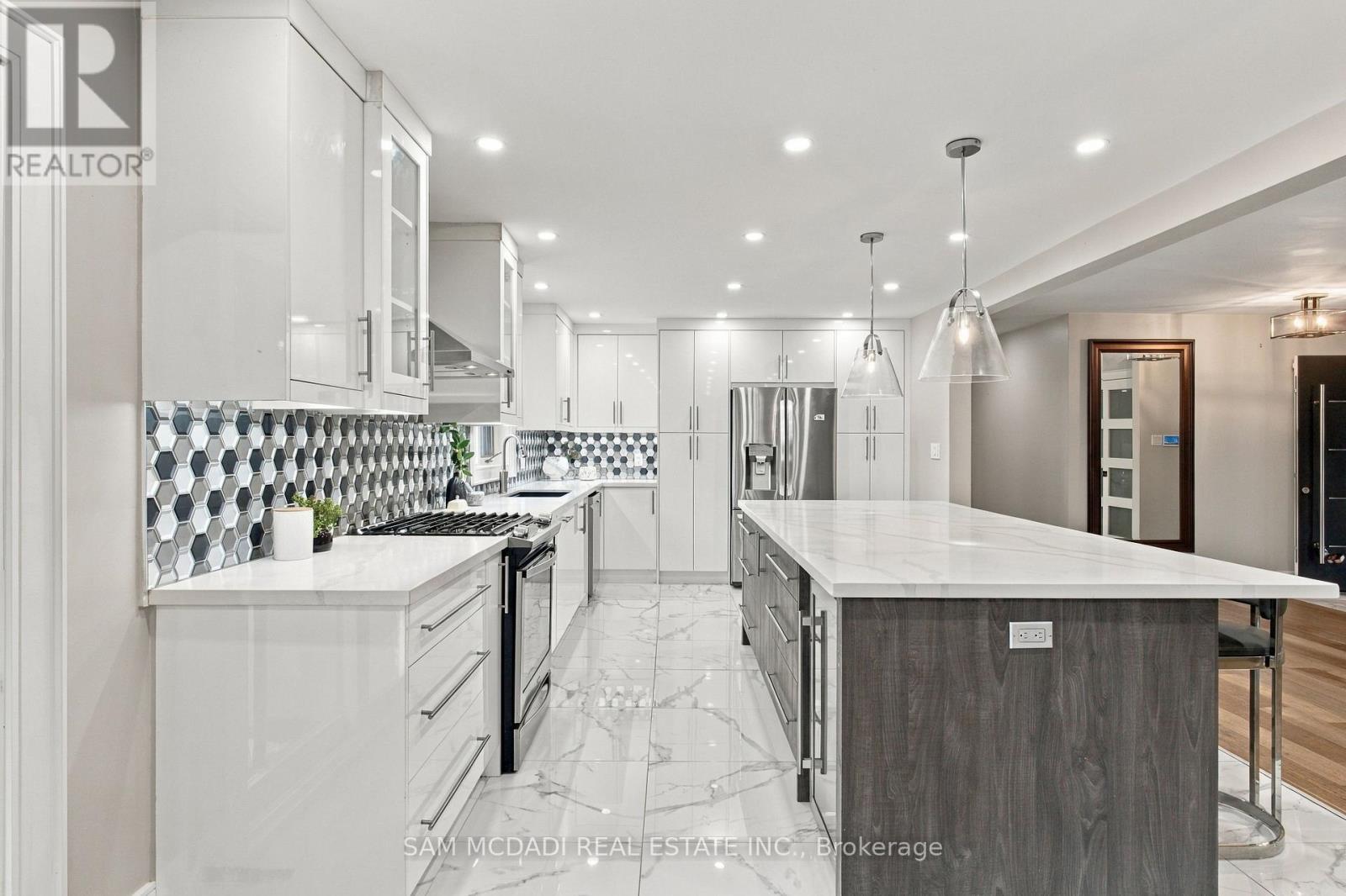 1357 Saginaw Crescent, Mississauga, ON