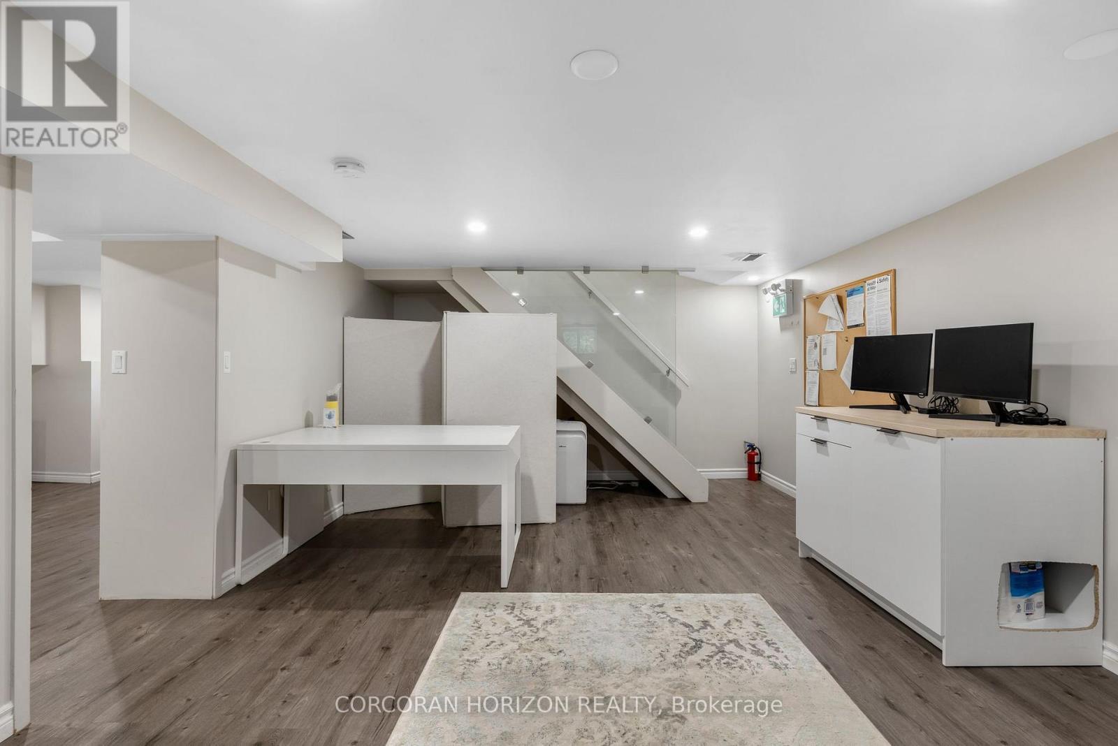 33 Young Street, Waterloo, ON