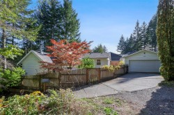1285 Hurford Ave Courtenay, BC V9N 8K9