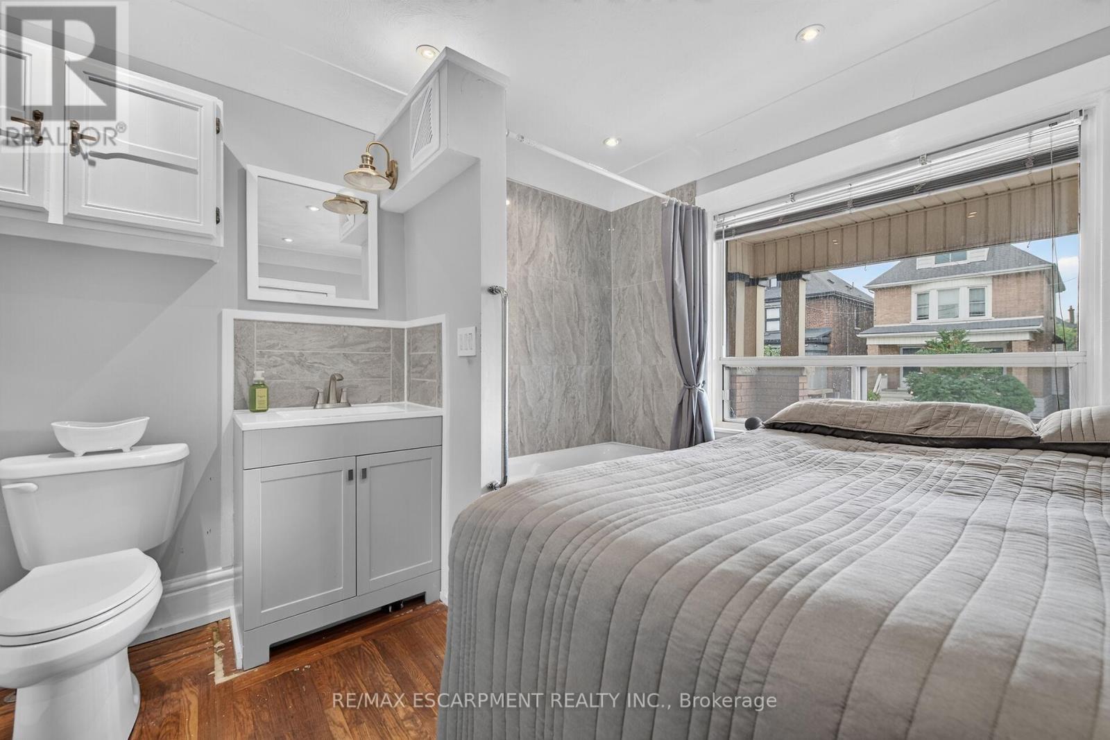 103 Belmont Avenue, Hamilton, ON
