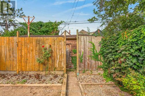 103 Belmont Avenue, Hamilton, ON 