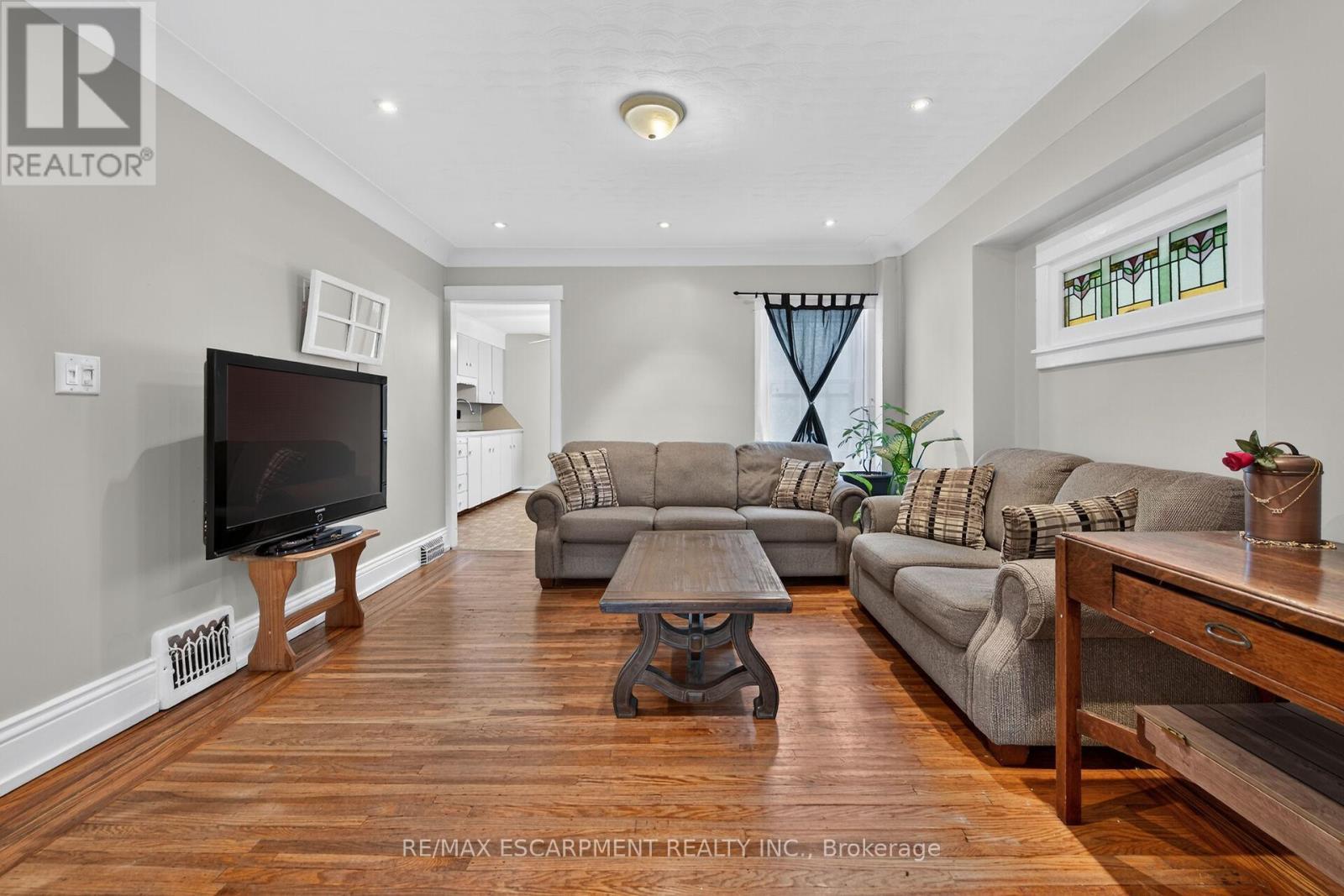 103 Belmont Avenue, Hamilton, ON