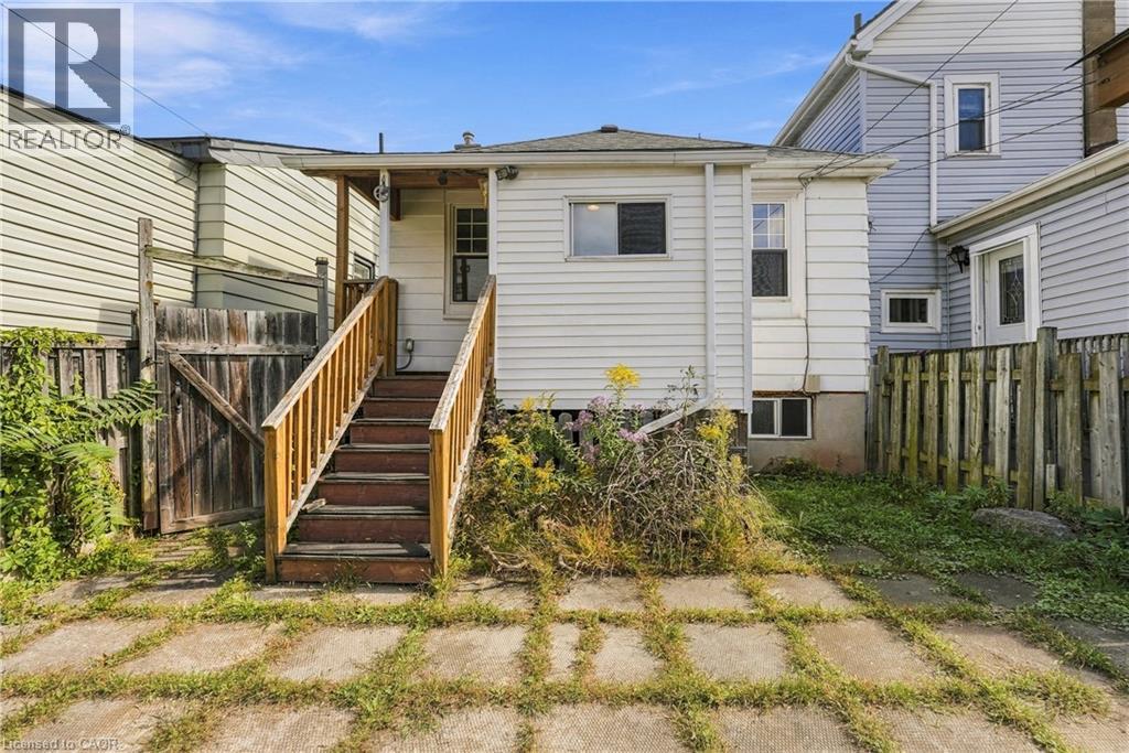 77 Province Street N, Hamilton, ON