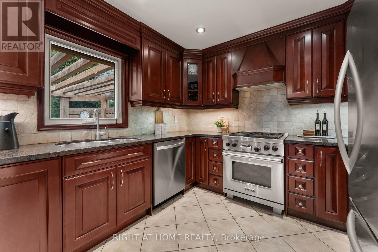 5382 Huntingfield Drive, Mississauga, ON