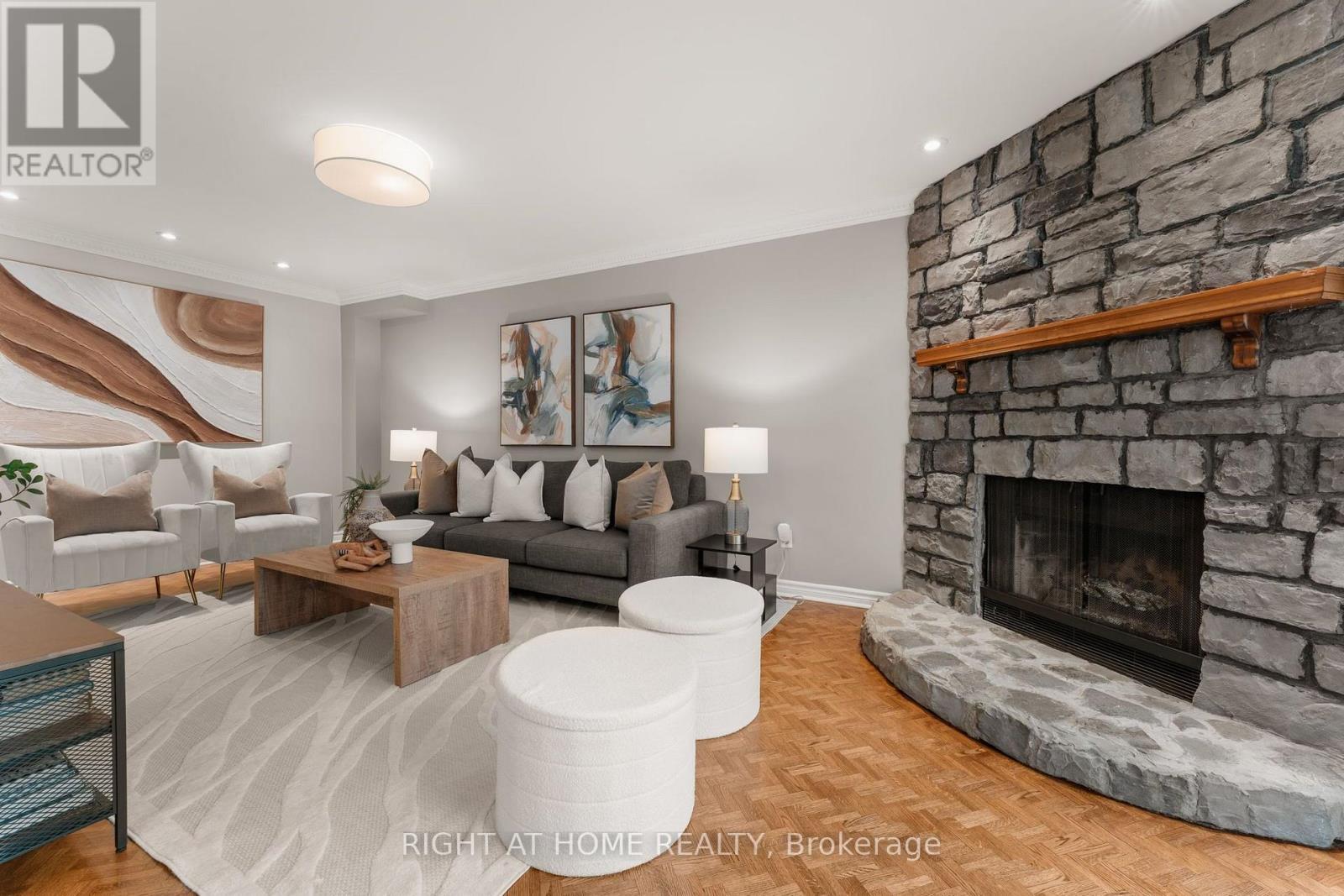 5382 Huntingfield Drive, Mississauga, ON