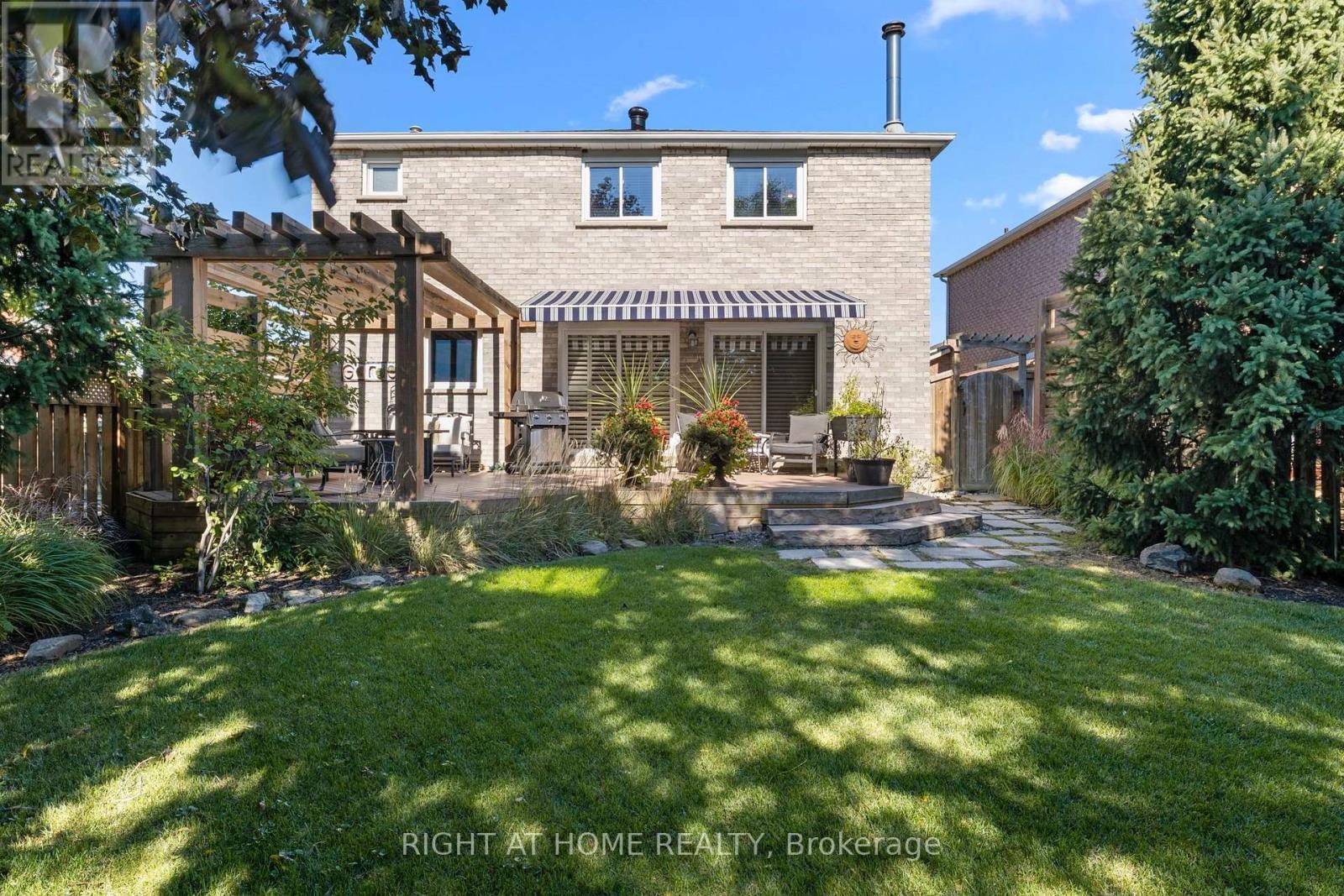 5382 Huntingfield Drive, Mississauga, ON