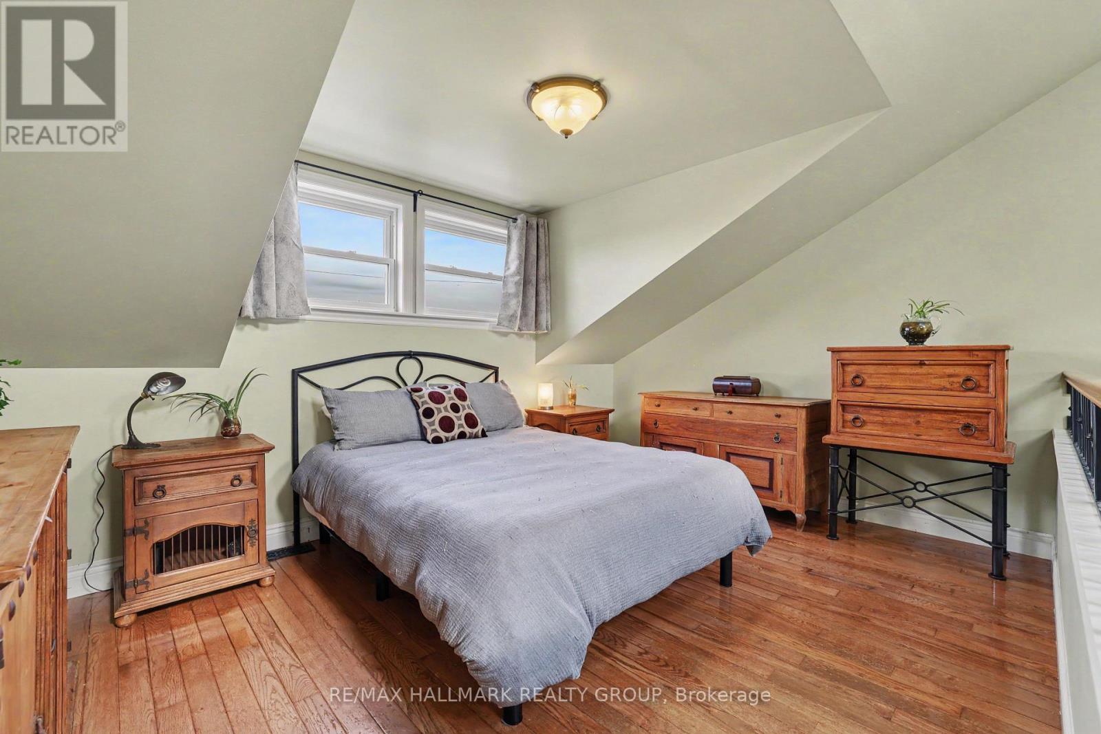 116 Hamilton Avenue N, Ottawa, ON