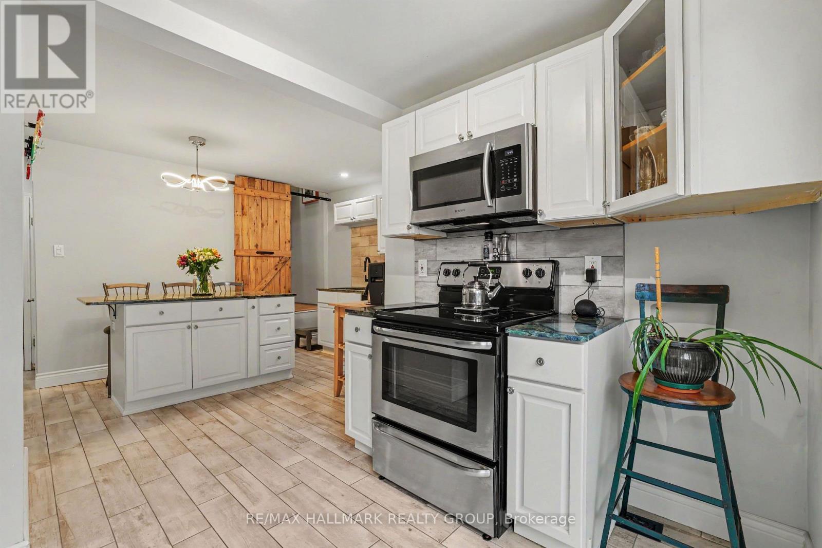 116 Hamilton Avenue N, Ottawa, ON