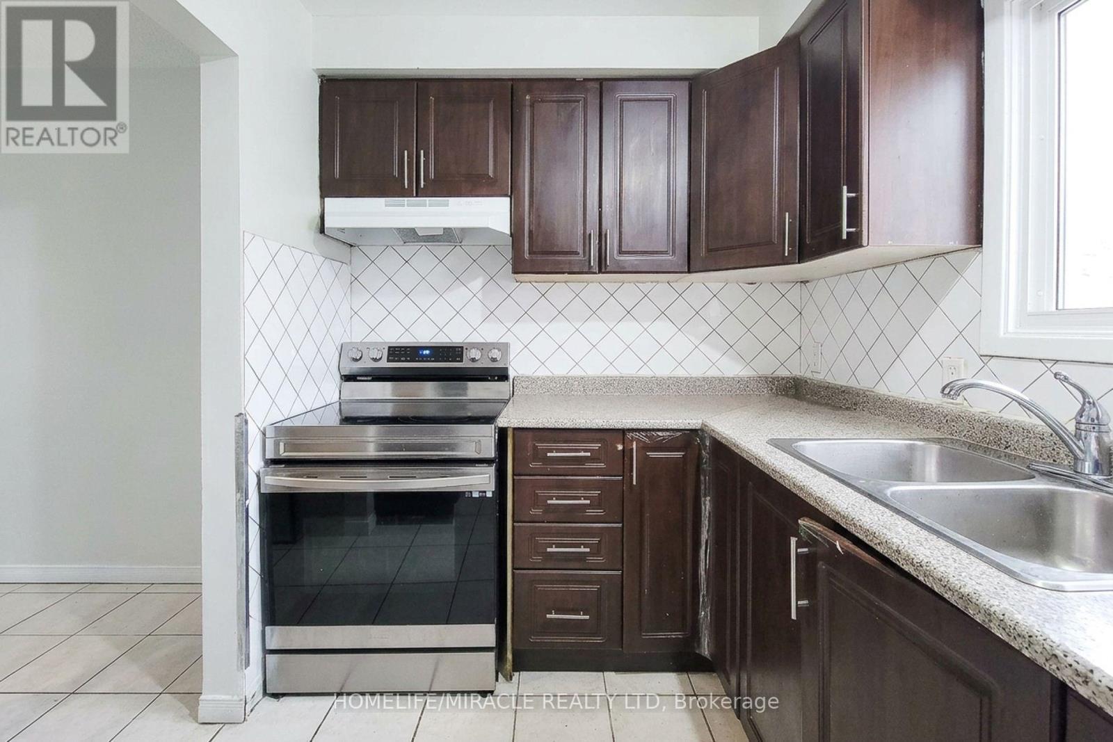 30 Jerome Crescent, Hamilton, ON
