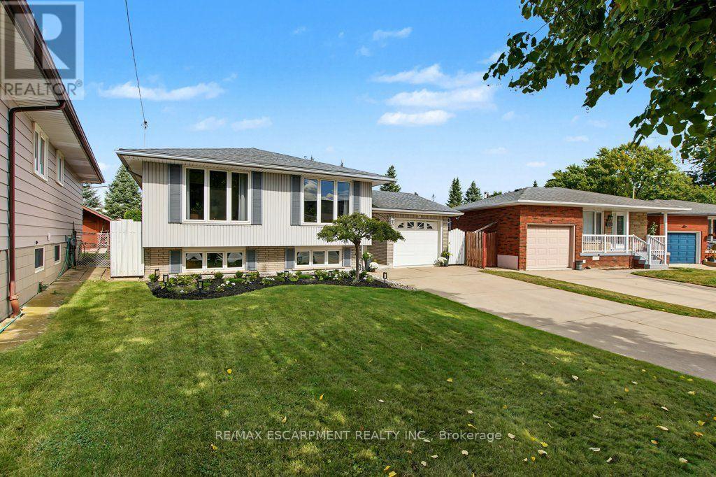 30 Catalina Drive, Hamilton, ON