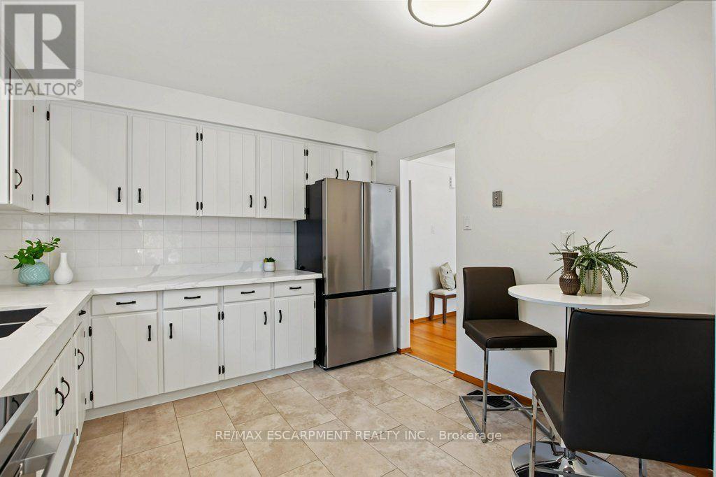 30 Catalina Drive, Hamilton, ON