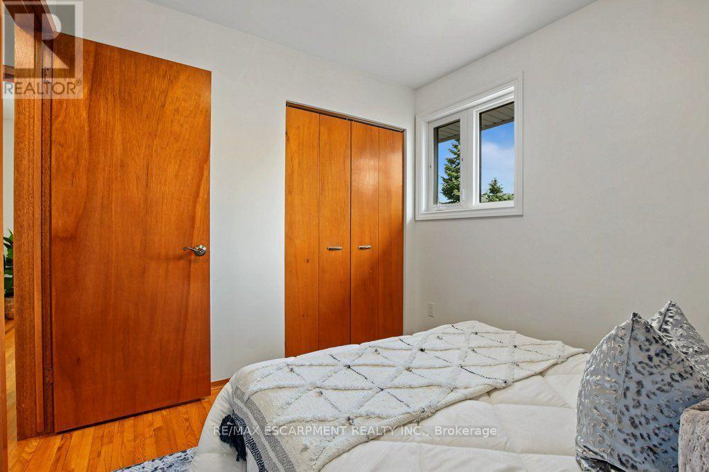 30 Catalina Drive, Hamilton, ON