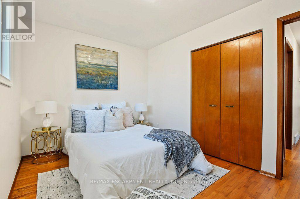 30 Catalina Drive, Hamilton, ON
