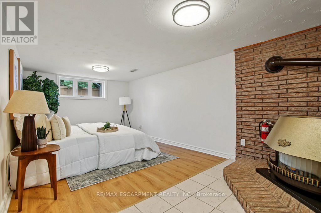 30 Catalina Drive, Hamilton, ON