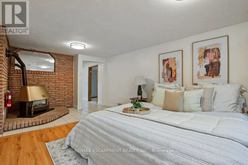 30 Catalina Drive, Hamilton, ON