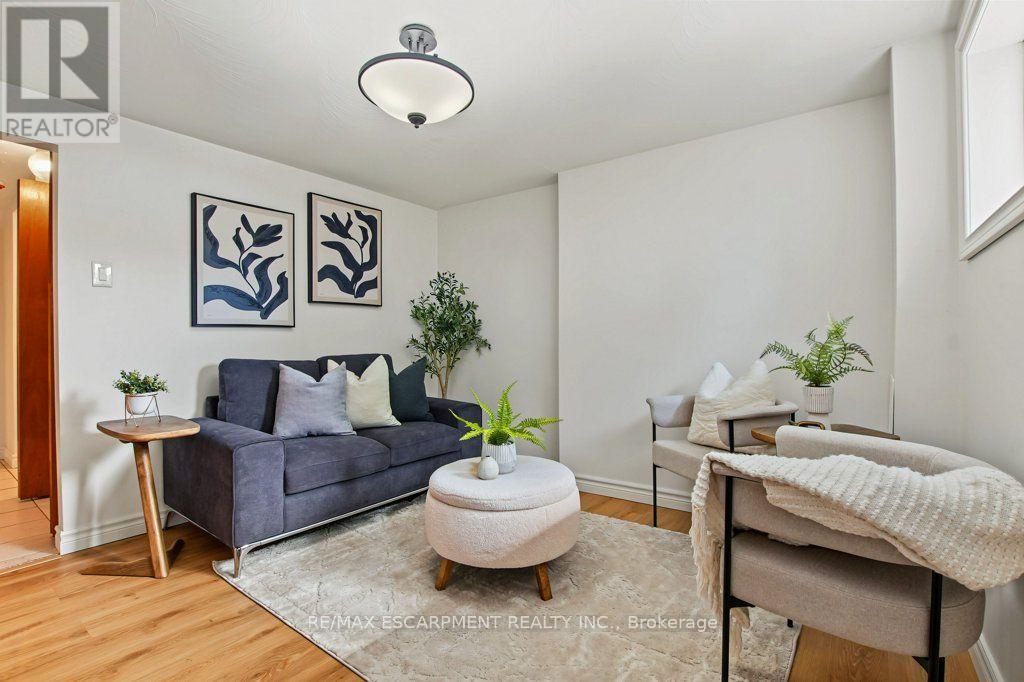 30 Catalina Drive, Hamilton, ON