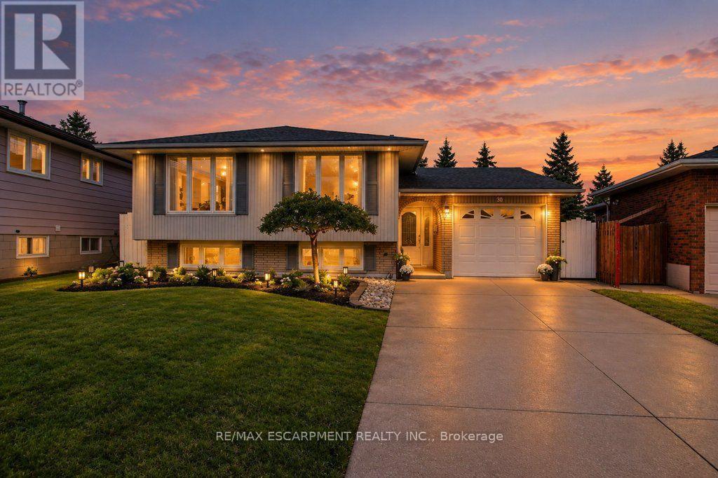 30 Catalina Drive, Hamilton, ON