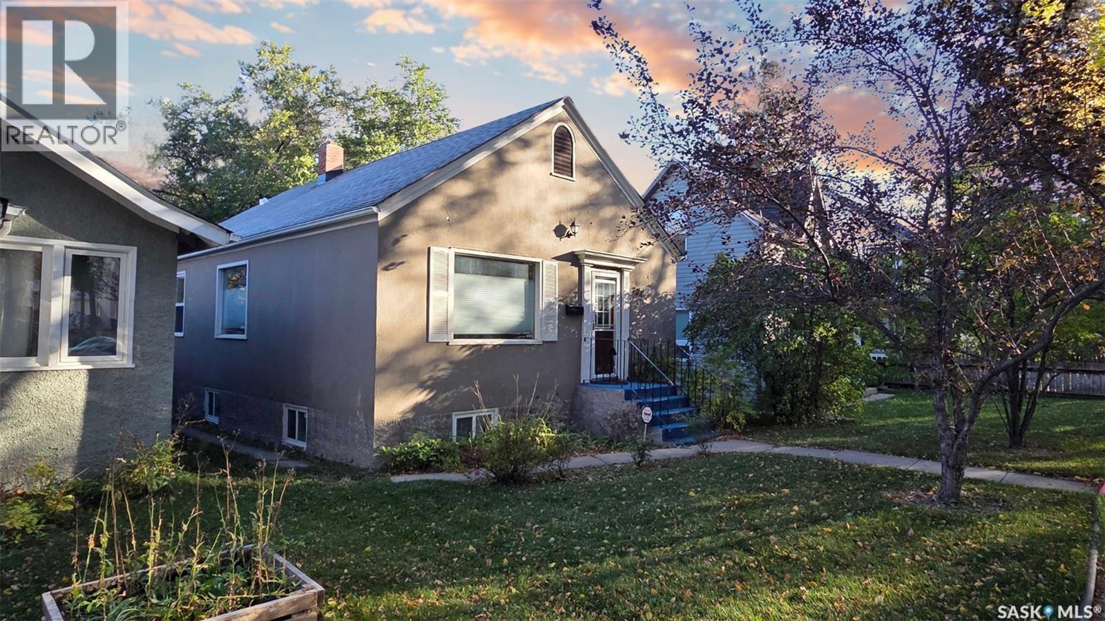 723 9Th Street E, Saskatoon, SK