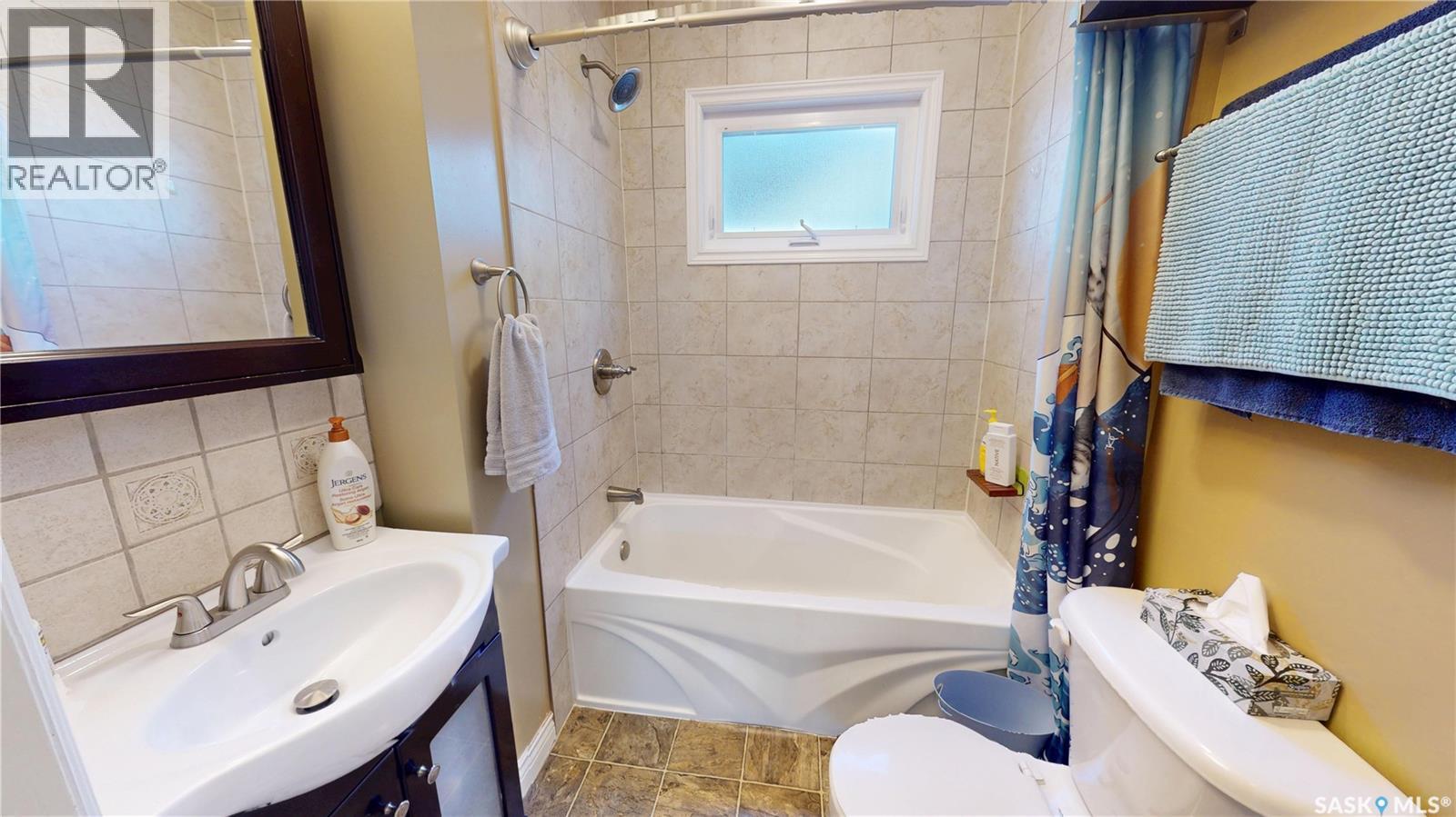 723 9Th Street E, Saskatoon, SK