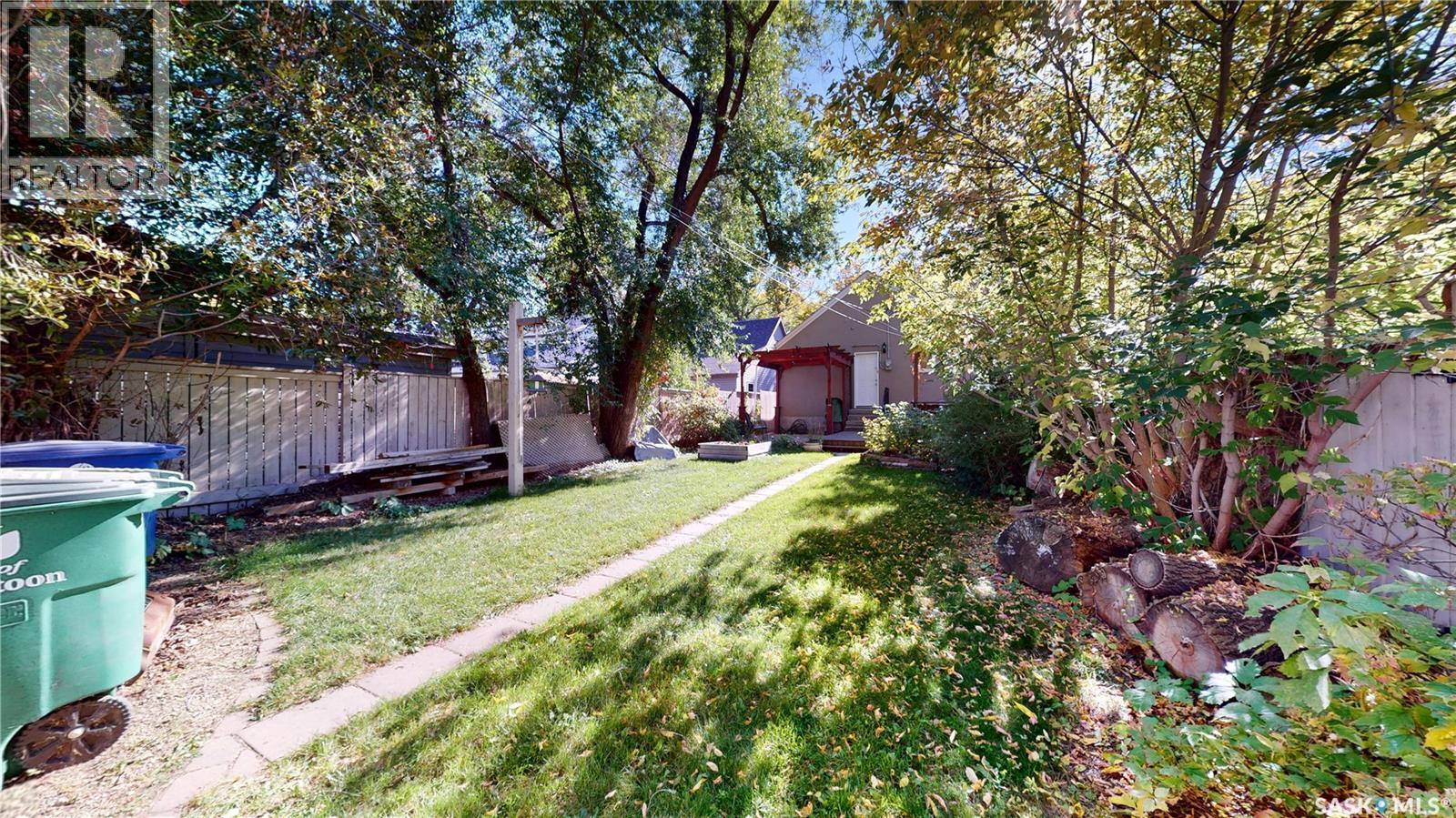 723 9Th Street E, Saskatoon, SK