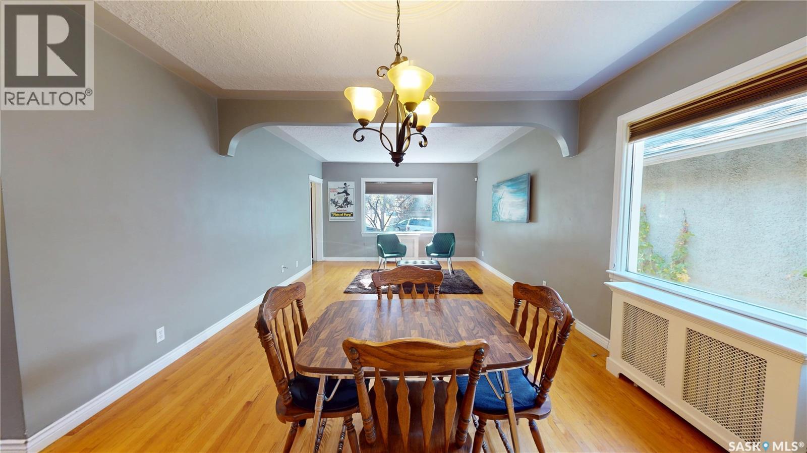 723 9Th Street E, Saskatoon, SK