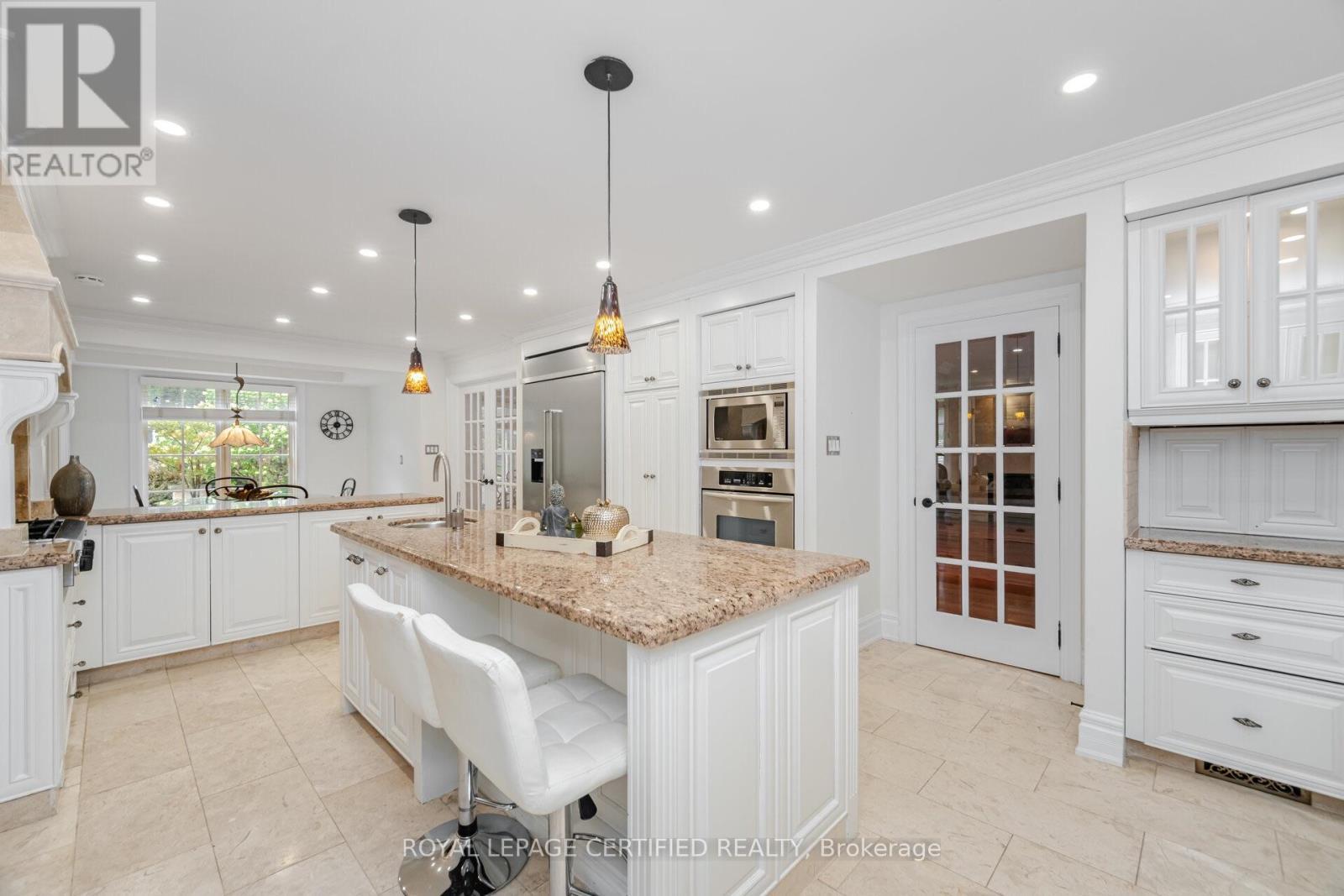 2197 Courrier Lane, Mississauga, ON