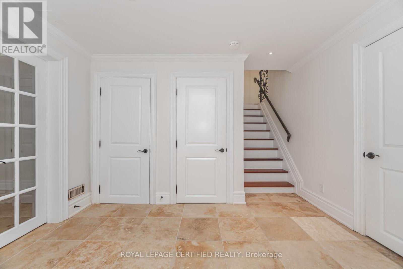 2197 Courrier Lane, Mississauga, ON