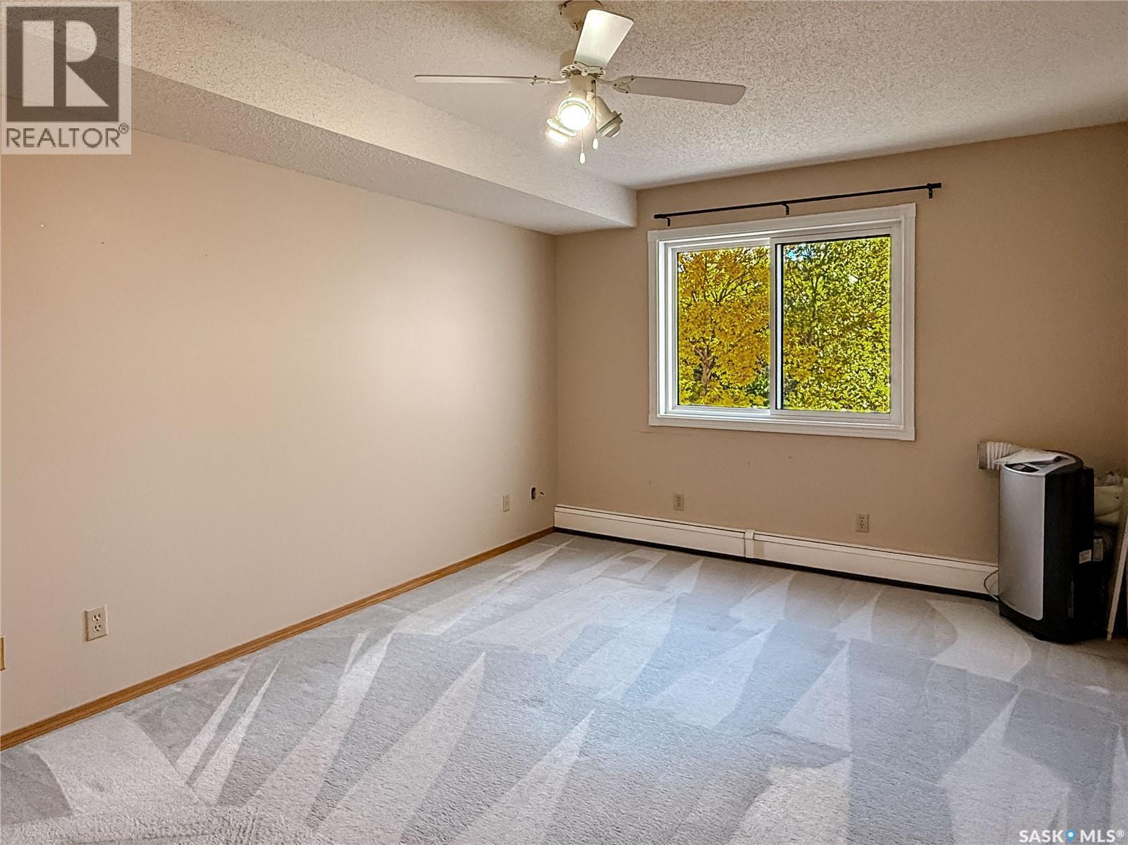 219 960 Assiniboine Avenue E, Regina, SK
