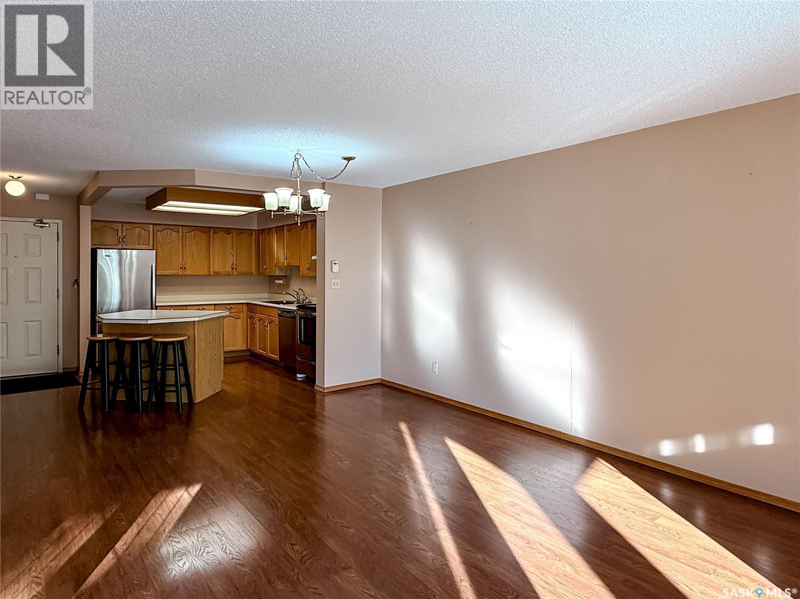 219 960 Assiniboine Avenue E, Regina, SK