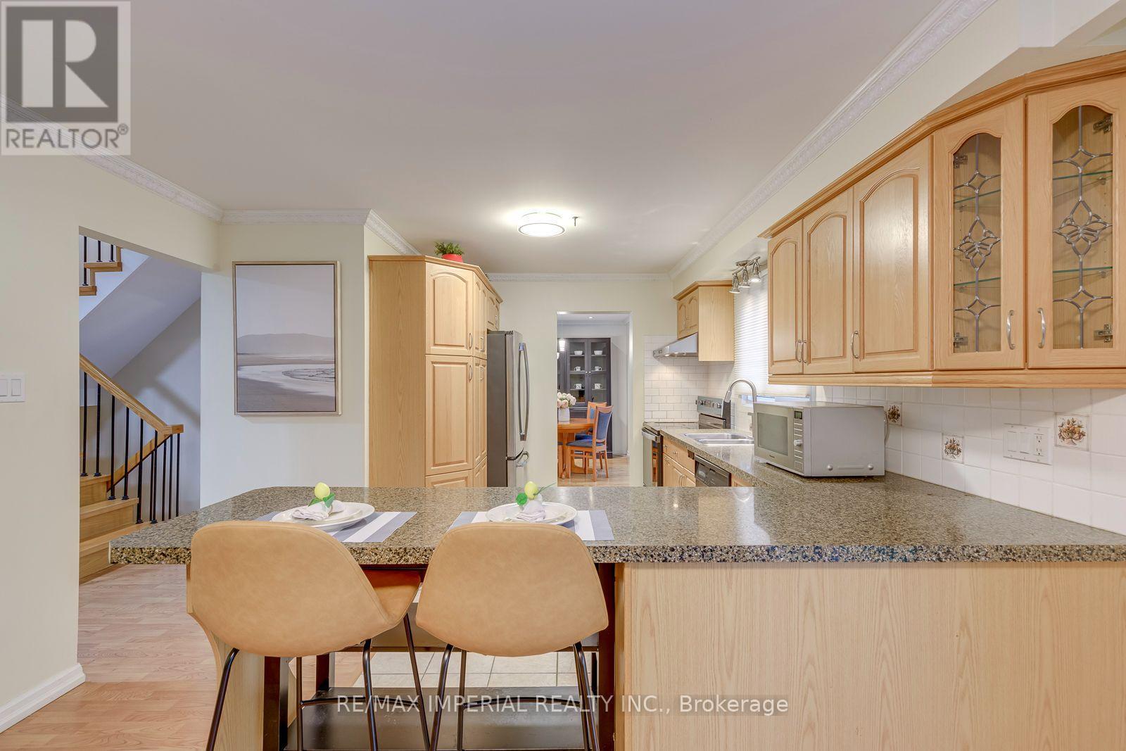 6100 Wabukayne Court, Mississauga, ON