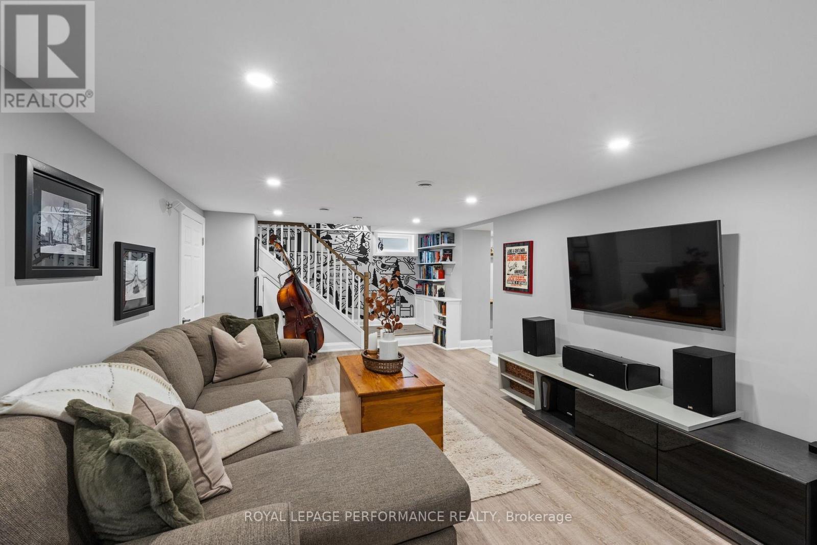 2189 Blossom Drive, Ottawa, ON