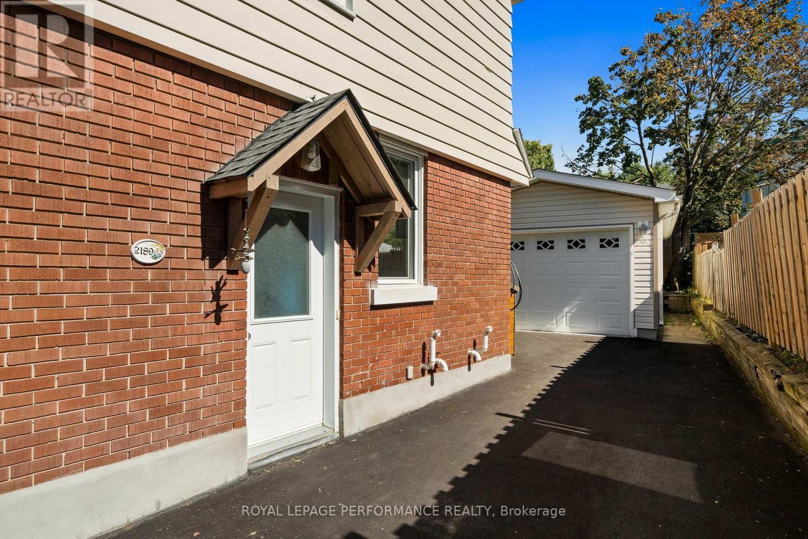 2189 Blossom Drive, Ottawa, ON