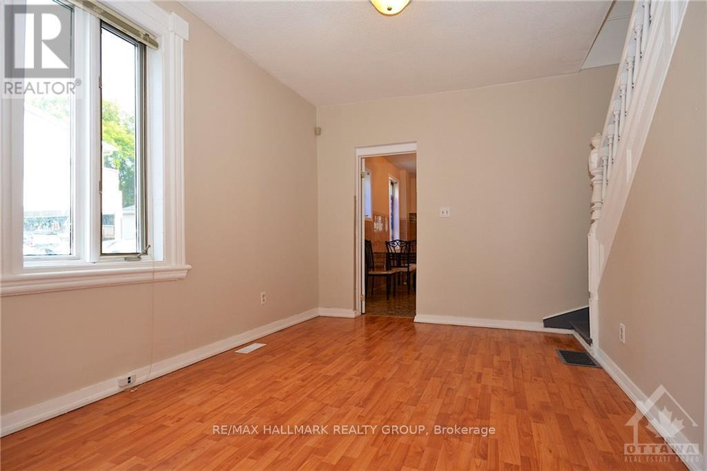 Imported from oreb - 205 Rochester Street, Ottawa, ON