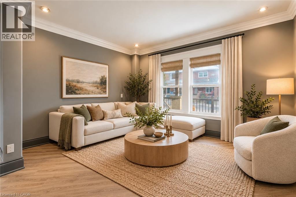 VIRTUALLY STAGED - 50 Somerset Avenue, Hamilton, ON