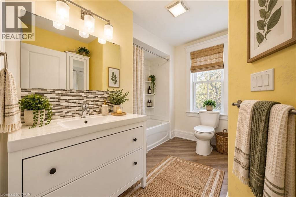 VIRTUALLY STAGED - 50 Somerset Avenue, Hamilton, ON