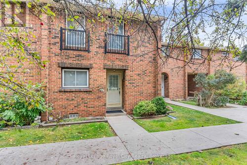 62 - 201 SILVERCREEK PARKWAY N  Guelph (Junction/Onward Willow), ON N1H 3T4
