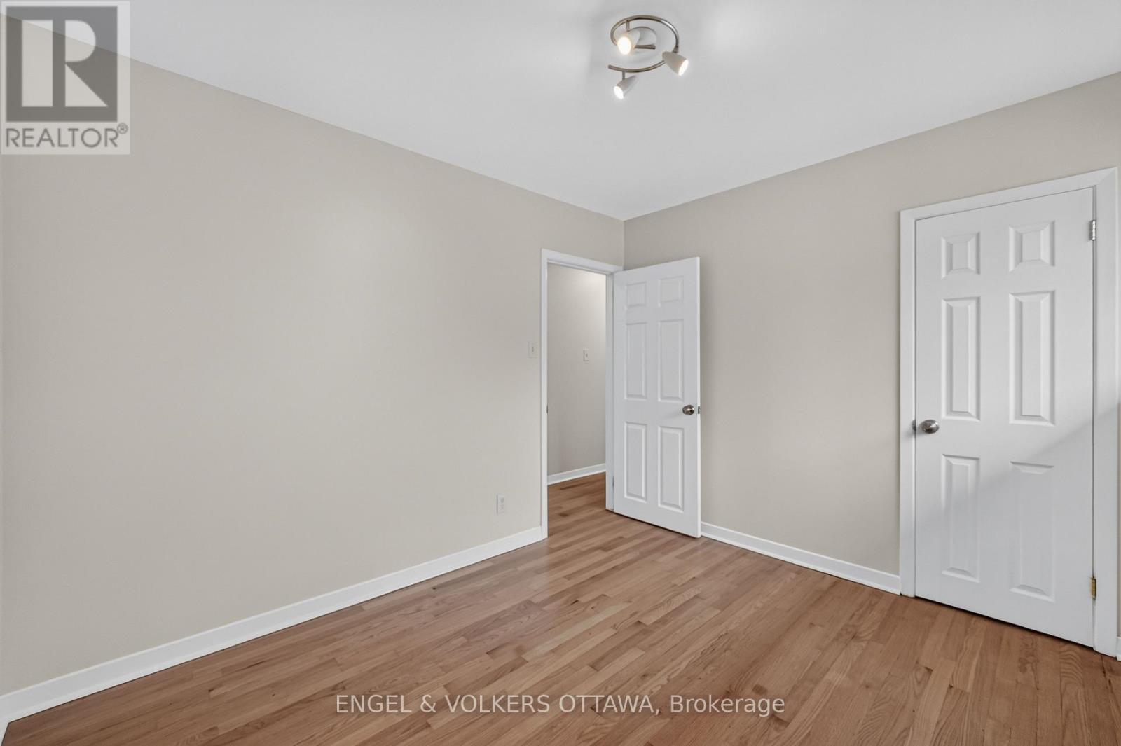 1238 St. Paul Avenue, Ottawa, ON