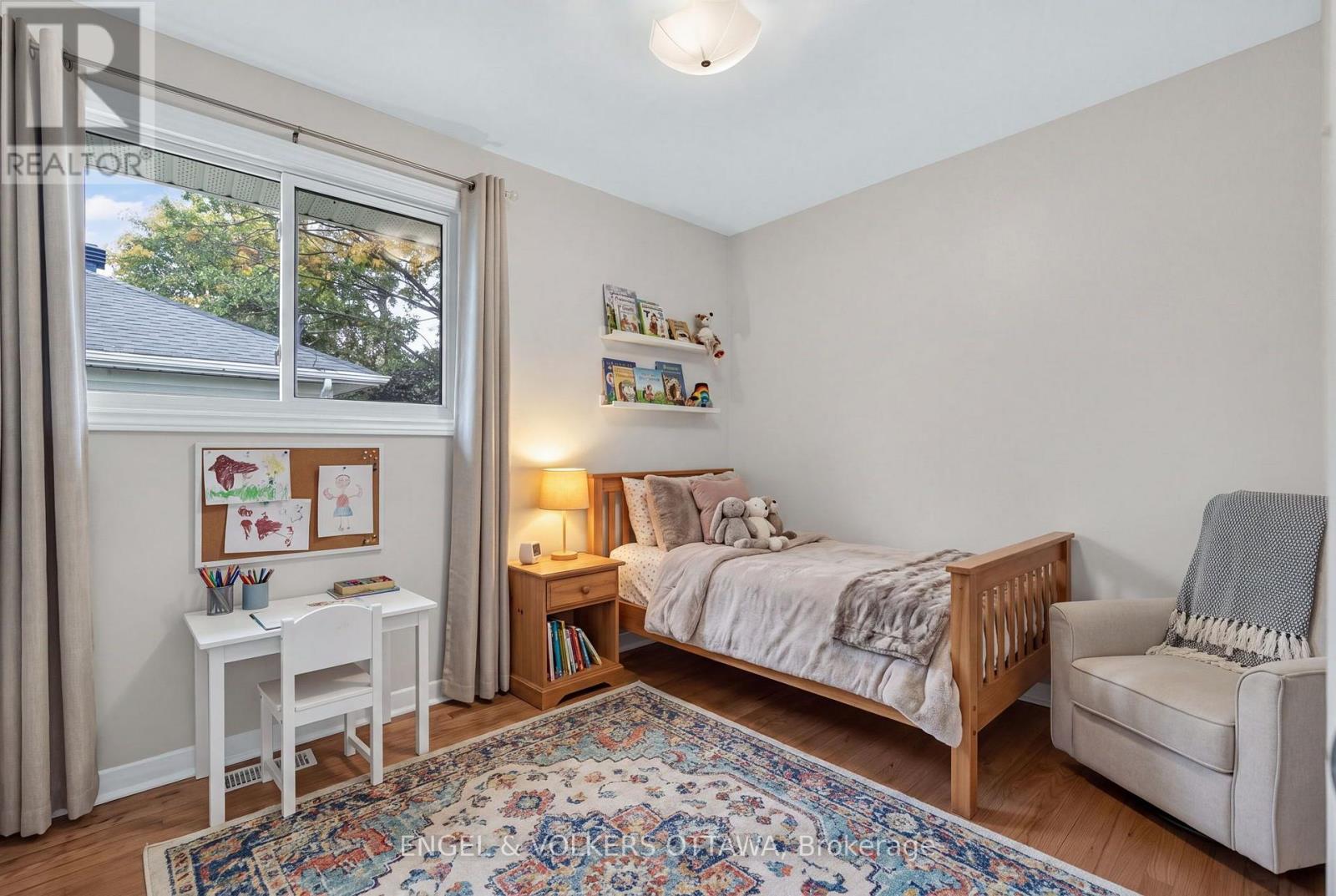Virtually staged - 1238 St. Paul Avenue, Ottawa, ON