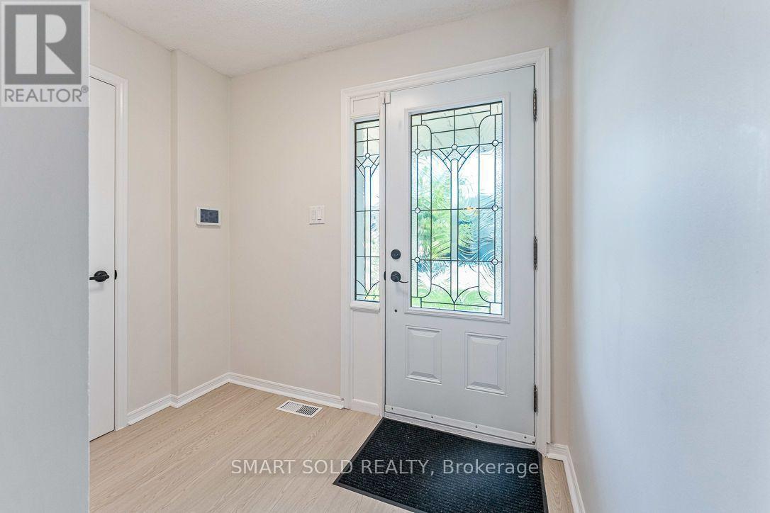 853 Apple Gate Court, Mississauga, ON