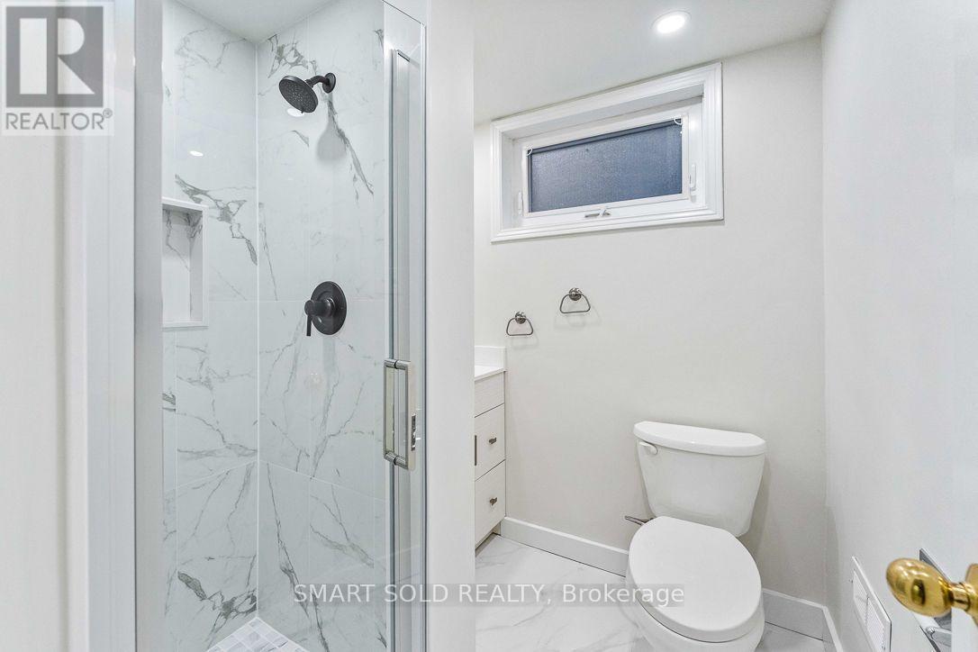 853 Apple Gate Court, Mississauga, ON