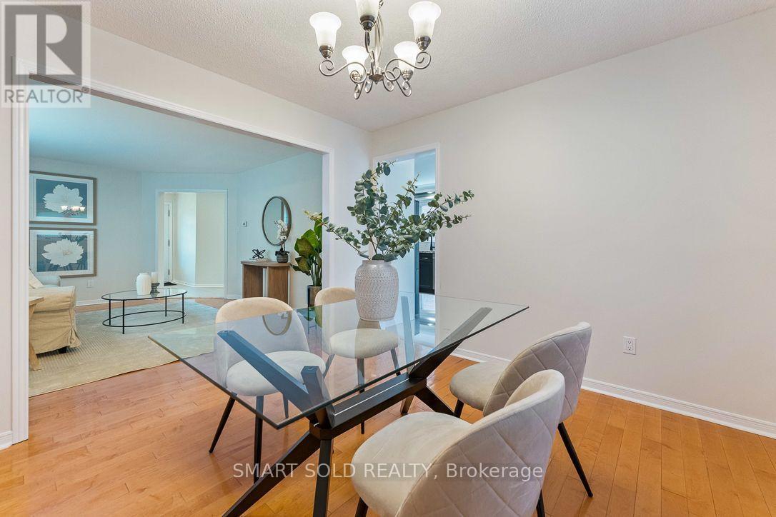 853 Apple Gate Court, Mississauga, ON