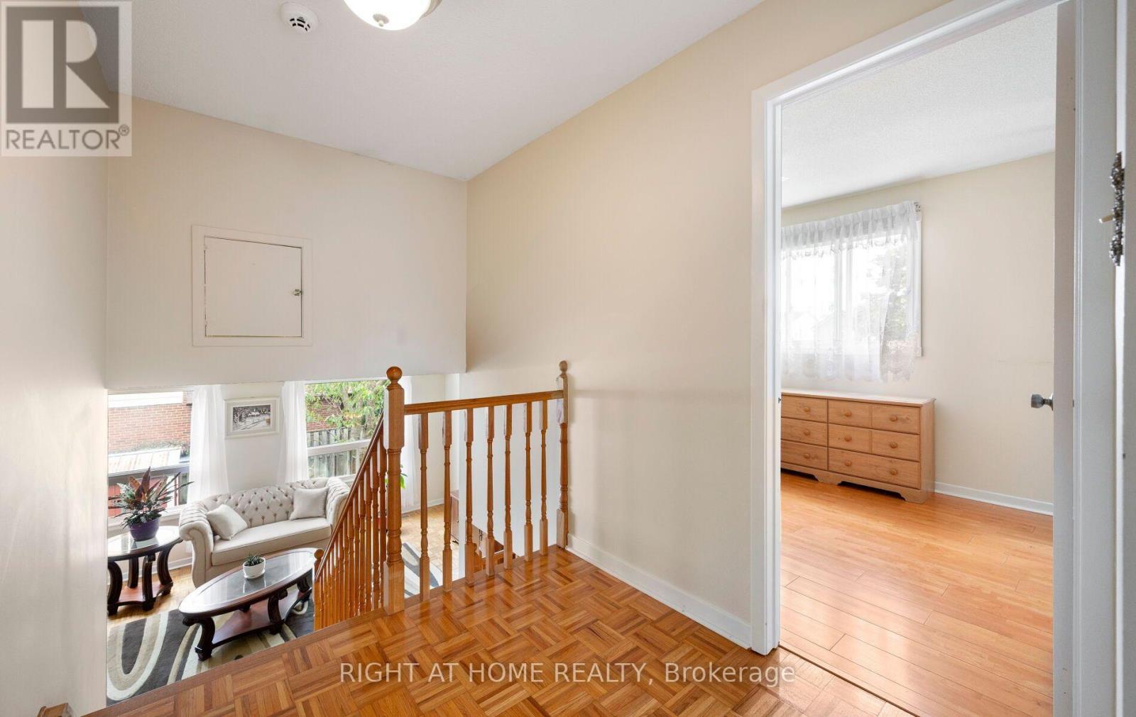 875 Messenger Meadow Drive, Mississauga, ON