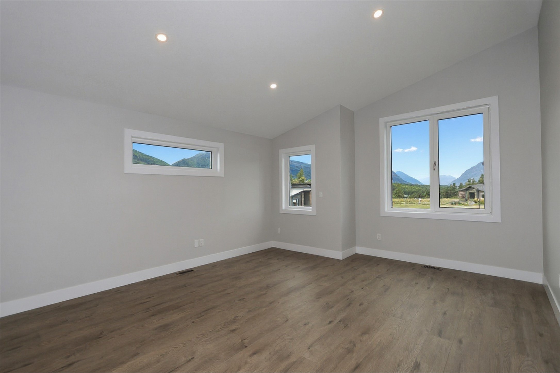 726 St Mary River Drive, Kimberley, BC