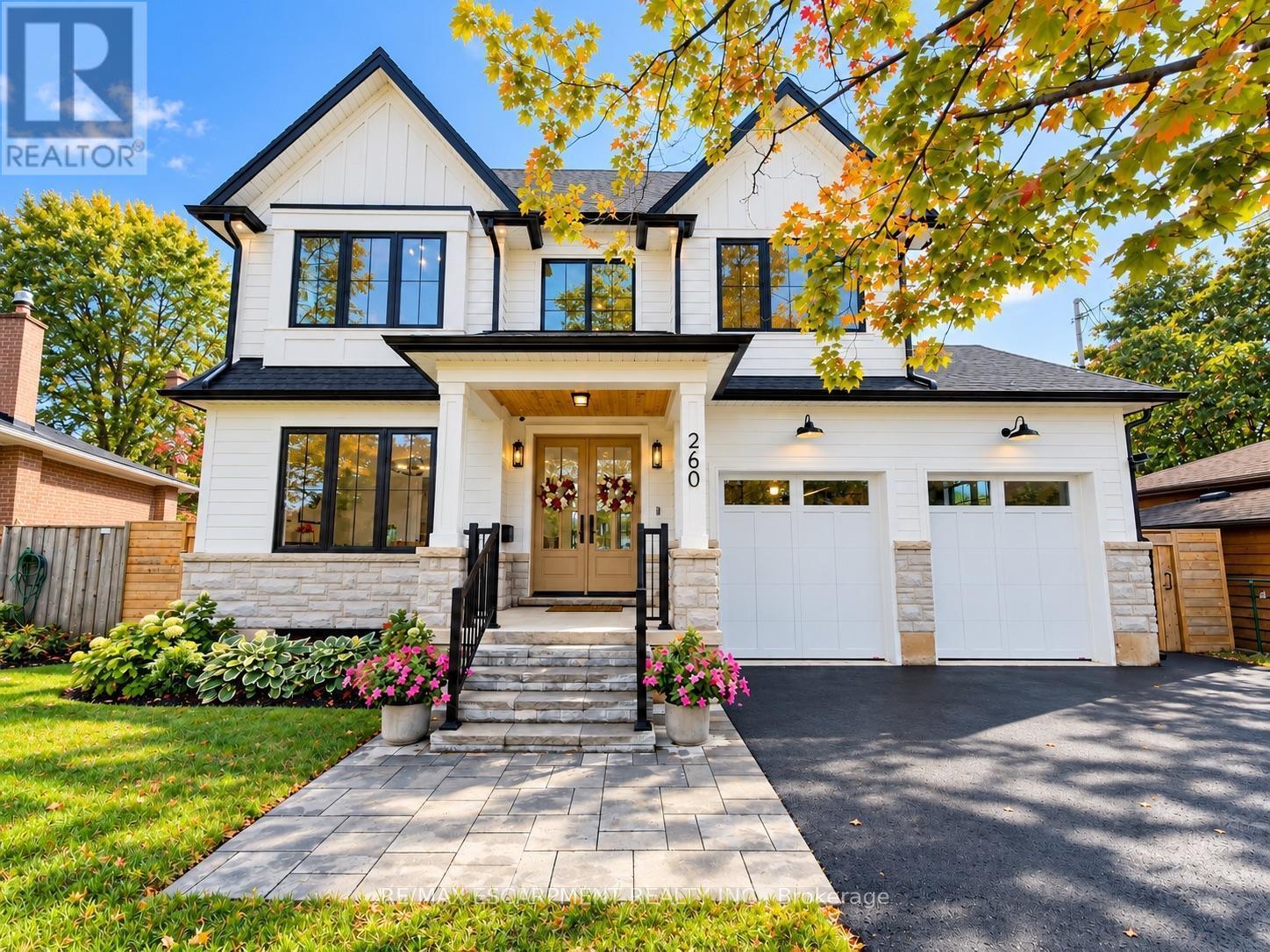 260 Kent Crescent, Burlington, ON